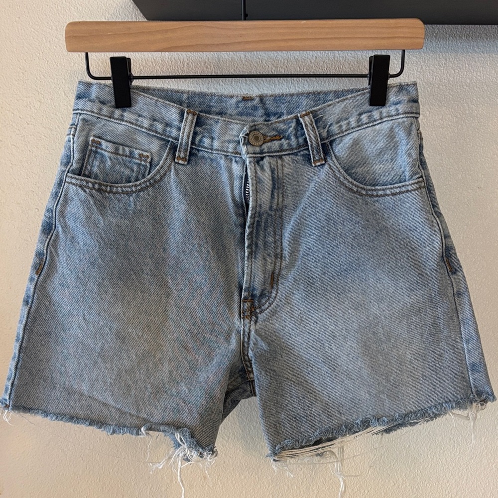 J. Galt Frayed Denim Shorts Size Small 💙